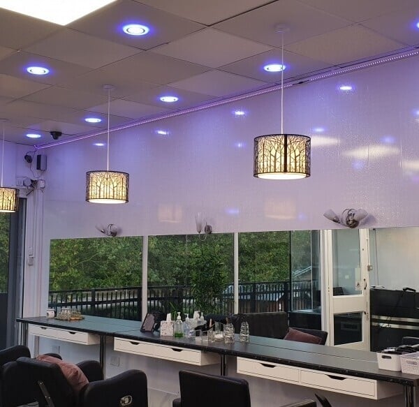 Beauty salon for sale Photo 2