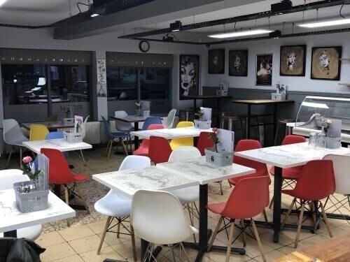 Cafe Bar- Preston Photo 2