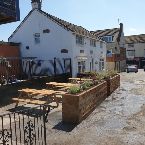 Superb community social club with huge potential to increase turnover and live entertainment Photo 2