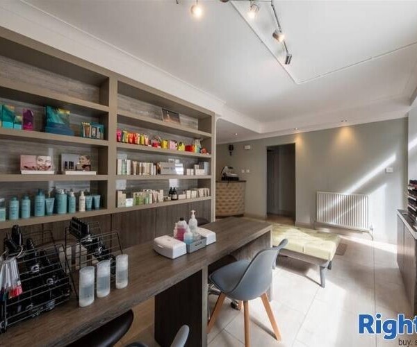 Health & Beauty Salon - Fife Photo 2