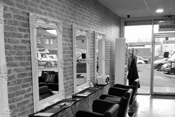 Hair/Tanning/Beauty Salon & Barbers - Telford Photo 2