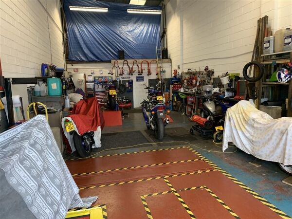 MOTORCYCLE MOT & REPAIRS CENTRE IN SWANSEA SUBURB
