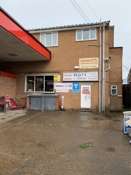 FREEHOLD MOT TESTING & REPAIRS CENTRE WITH SIX STUDIO ROOMS IN DERBY SUBURB Photo 1