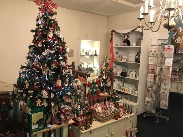 HIGH QUALITY RETAIL GIFTS & CARDS EMPORIUM IN SANDBACH TOWN CENTRE
