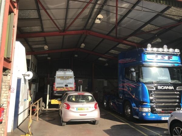 COMMERCIAL FREIGHT FORWARDING & HAULAGE COMPANY IN BRADFORD