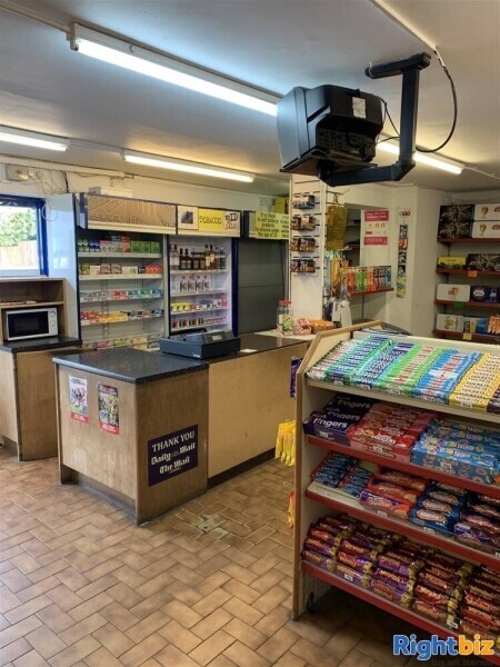 Under Offer: TRADITIONAL NEWSAGENT & OFF LICENCE IN LUTON SUBURB Photo 2