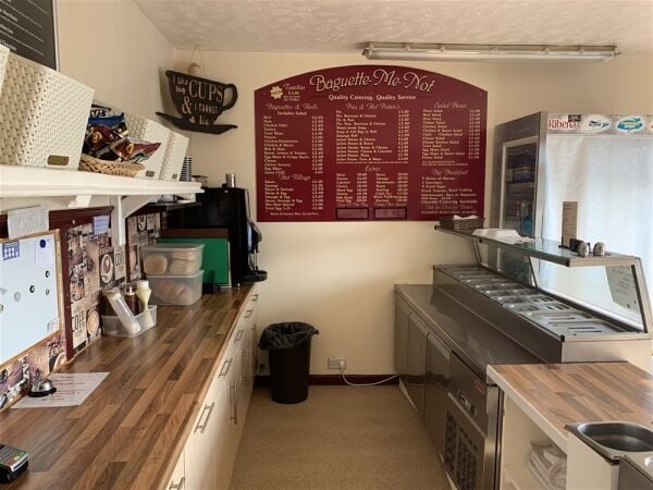 FREEHOLD OR LEASEHOLD BAGUETTE & SANDWICH TAKEAWAY & DELIVERIES WITH FAMILY HOME IN BARROW