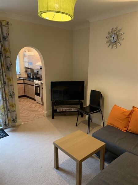 FREEHOLD SELF-CATERING ACCOMMODATION IN LINCOLN