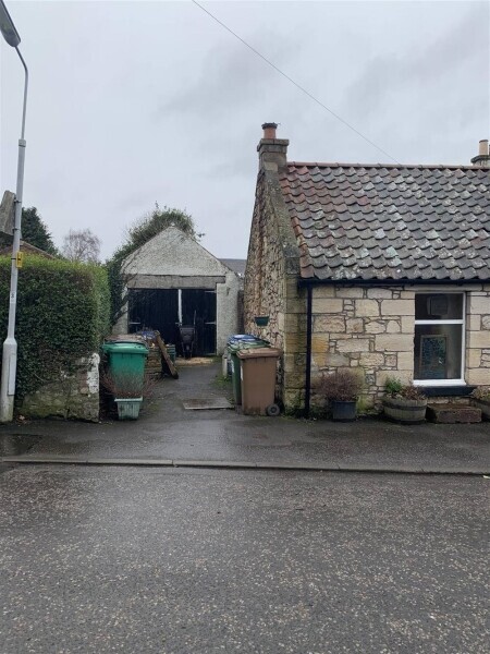 FREEHOLD VILLAGE PUBLIC HOUSE NEAR GLENROTHES Photo 2