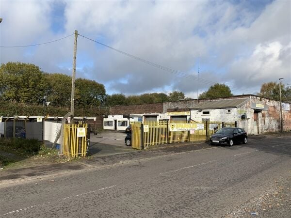 THRIVING HAND CAR WASH & VALETING CENTRE IN BLACKBURN THRIVING HAND CAR WASH & VALETING CENTRE IN BLACKBURN