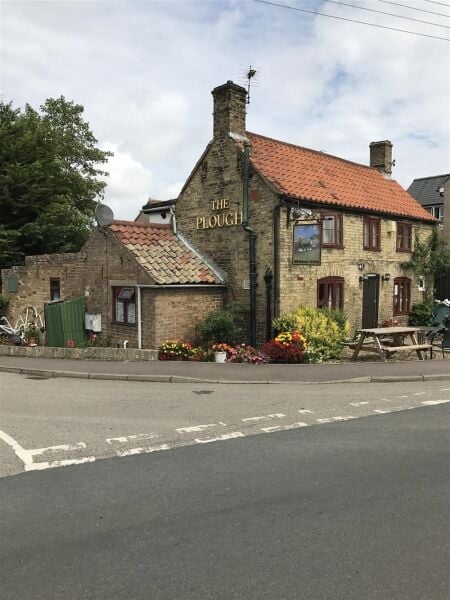 CHARMING VILLAGE PUBLIC HOUSE & RESTAURANT NEAR ELY