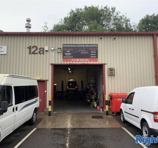 GENERAL AUTO REPAIRS CENTRE IN ROSSENDALE Photo 2