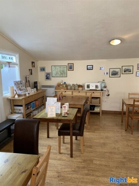 STYLISH LICENSED BISTRO & WINE BAR IN BRACKLEY TOWN CENTRE Photo 2
