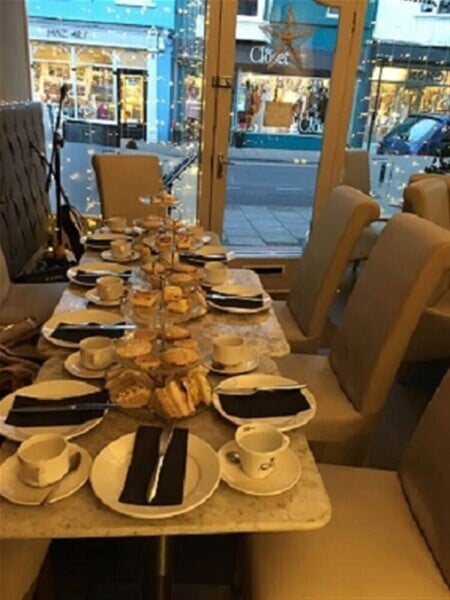 FULLY LICENSED DAYTIME COFFEE SHOP & BISTRO IN SOUTH WALES COASTAL TOWN Photo 2