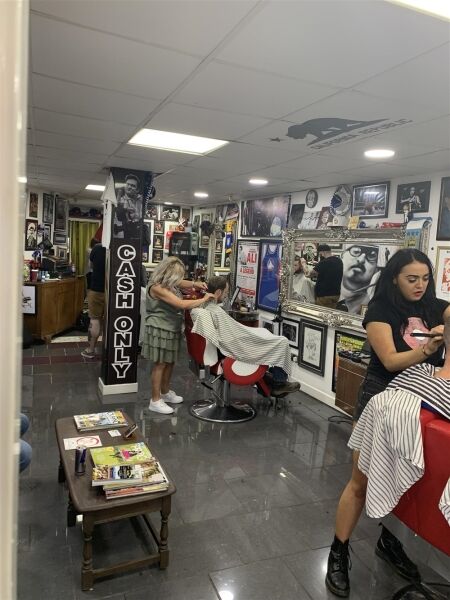 STYLISH GENTLEMENS HAIR SALON IN KIRKCALDY TOWN CENTRE