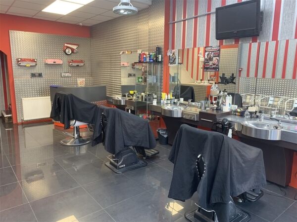 STYLISH FREEHOLD BARBERS IN BLACKPOOL TOWN CENTRE STYLISH FREEHOLD BARBERS IN BLACKPOOL TOWN CENTRE