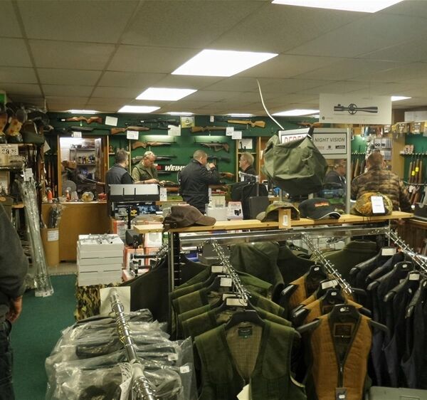 FULLY LICENSED GUNSMITH / GUN SHOP IN WEST BROMWICH FULLY LICENSED GUNSMITH / GUN SHOP IN WEST BROMWICH