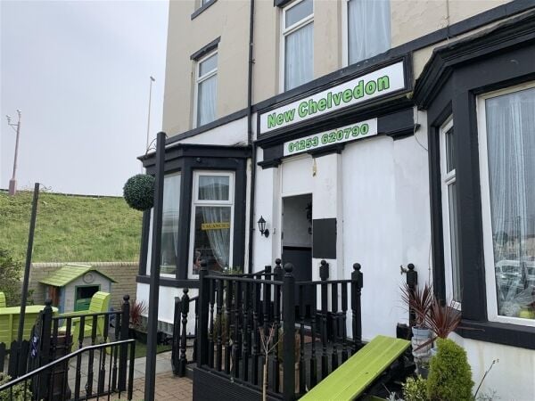 FREEHOLD LICENSED BED & BREAKFAST HOTEL NEAR BLACKPOOL SEAFRONT FREEHOLD LICENSED BED & BREAKFAST HOTEL NEAR BLACKPOOL SEAFRONT