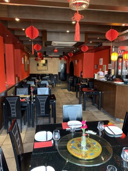 LICENSED CHINESE RESTAURANT WITH PRIVATE ACCOMMODATION IN LEAMINGTON SPA TOWN CENTRE