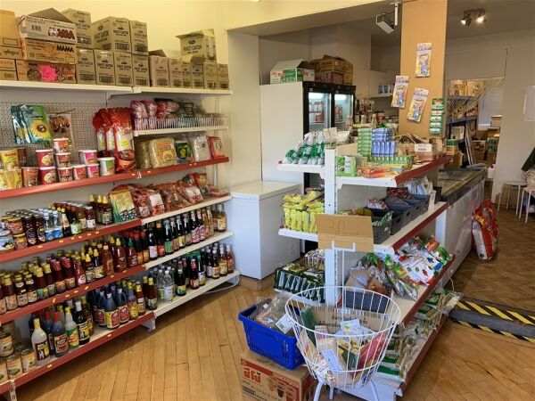 INTERNATIONAL CONVENIENCE STORE IN WESTON SUPER MARE TOWN CENTRE