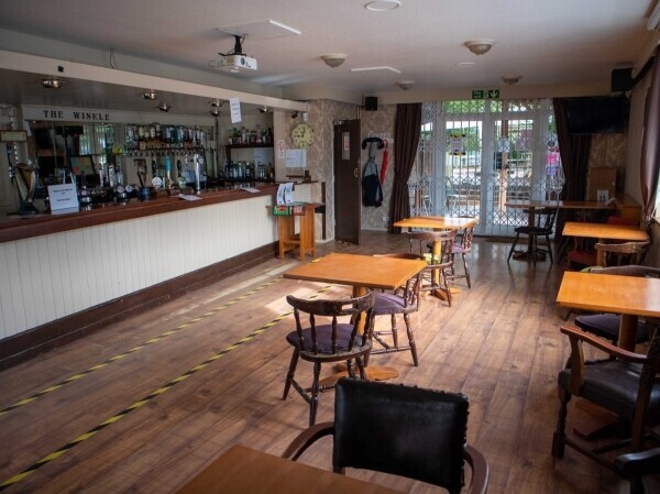 HAMPSHIRE - PURPOSE BUILT COMMUNITY PUB Photo 2