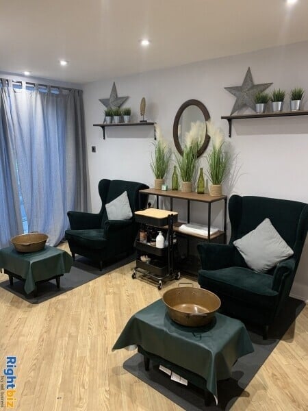 Frome Beauty Salon For Sale Photo 2