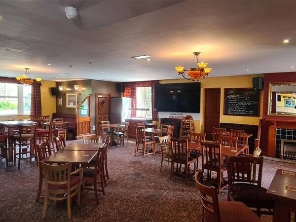 A Vibrant Village Pub with Hotel Rooms & Accommodation Photo 2