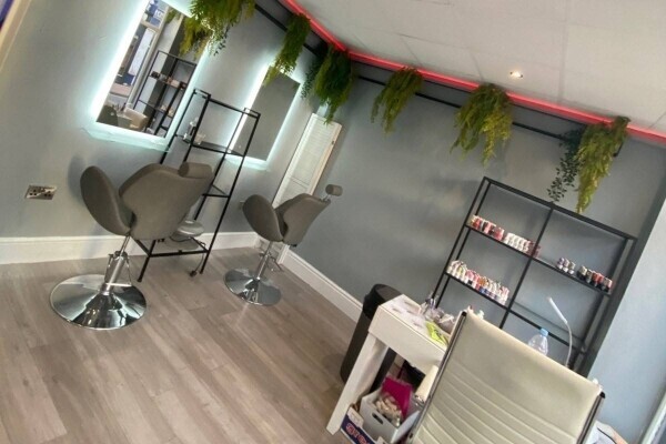 Established Tanning & Beauty Salon - Wilmslow Photo 2
