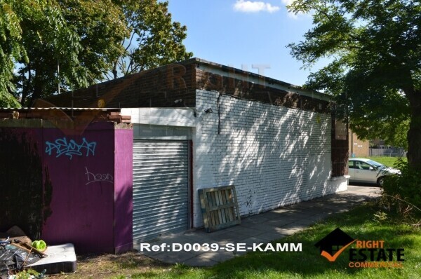 Freehold Property Shop for sale- Southw Photo 2