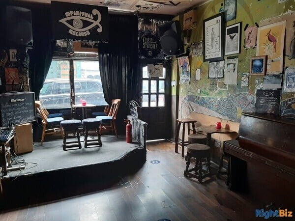 Camden Town - Fully licenced A3 and A4 Bar and Restaurant - Music Venue Photo 2