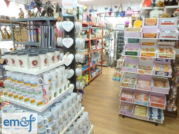 GIFT & BEACH SHOP Photo 2