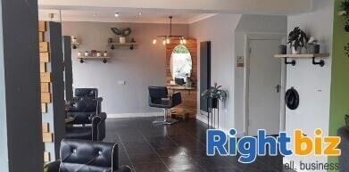 Popular Hair Salon near Newton Abbot with plenty of room for expansion Photo 2