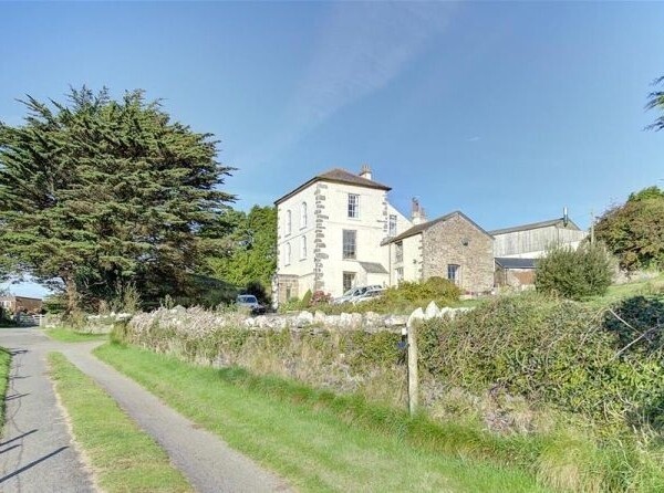 18 Acres, Kennels, Cattery and Pet Cremation service - Cornwall Photo 2