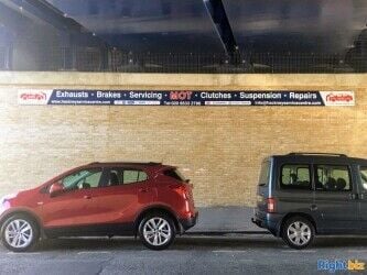 MOT & Car Servicing Centre in Hackney, North - East London