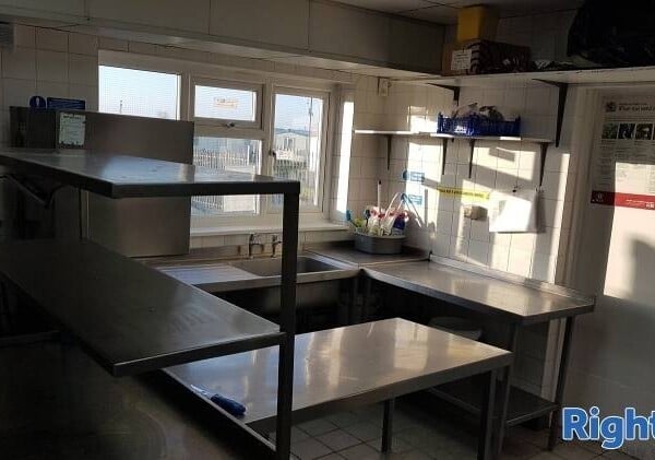 Well-Established and Versatile Fish & Chip Shop in Lincolnshire Photo 2