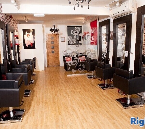 Well established stylish Unisex Hair Salon, with extensive loyal clientbase, For Sale Photo 1
