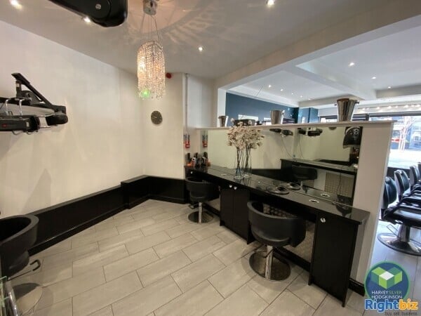 BARBERS: HALE: Photo 2