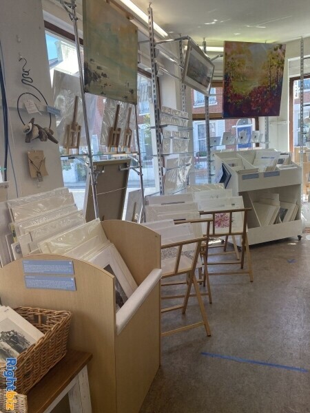 Gift Shop / Art Gallery for sale in Hampshire Photo 2