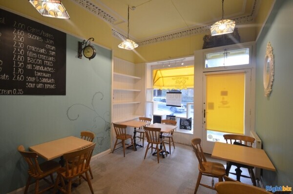 Beautifully presented Class 3 café premises located on the High Street in North Berwick (ref 1370) Photo 2