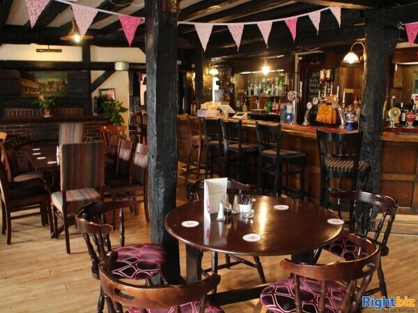 ESSEX - RESIDENTIAL CHELMSFORD PUB Photo 2