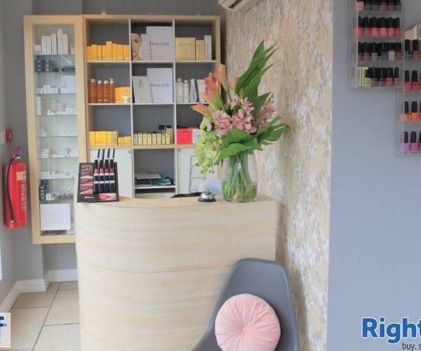 BEAUTY SALON - SAWSTON, CAMBRIDGESHIRE Photo 2