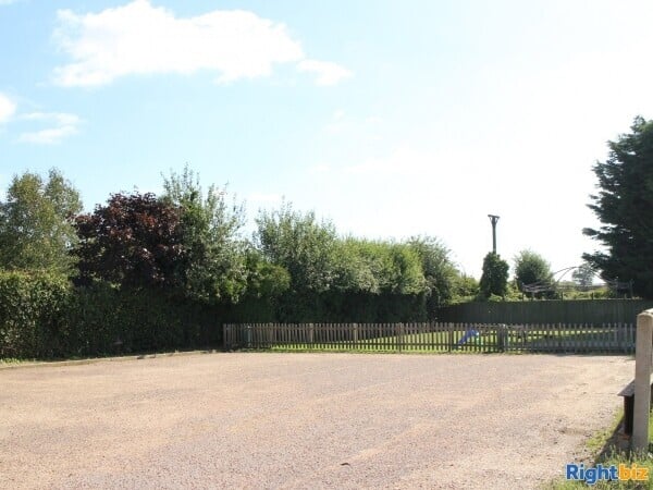 SUFFOLK - 13 YEAR LEASE COMMUNITY PUB W/ TURNOVER CIRCA 260K Photo 2