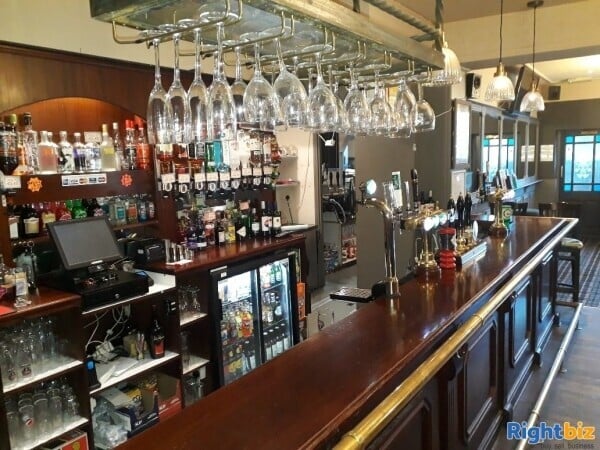 DURHAM - CLOSED 4 BEDROOM PUB Photo 2