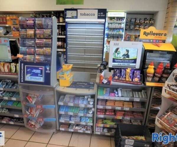 CONVENIENCE STORE & POST OFFICE LOCAL Photo 2