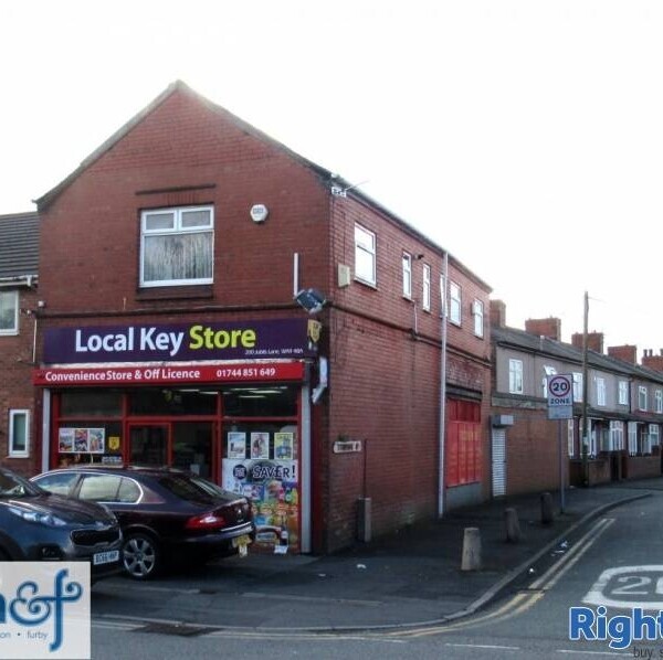 EMPTY CONVENIENCE STORE - ST HELENS MERSEYSIDE Photo 2