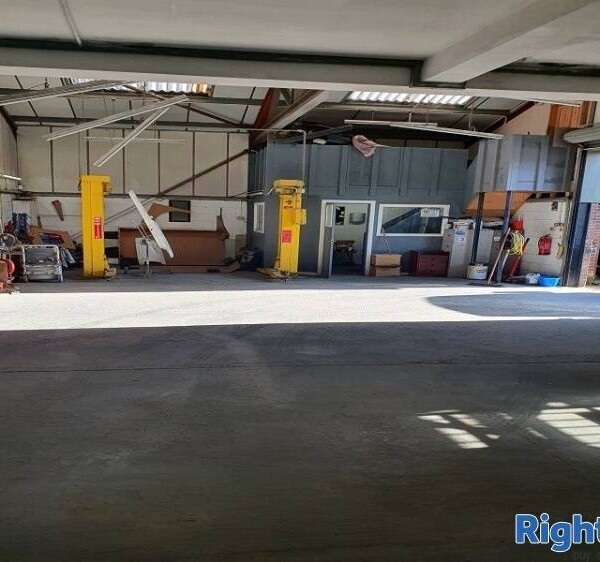 Well established Car Repairs & Body Shop for sale Photo 2