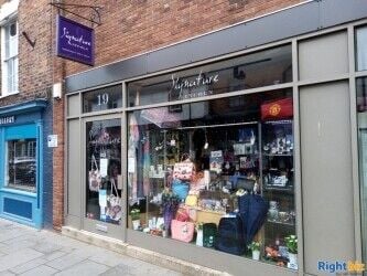 Well Established Handbag and Accessories Store in Lincoln. Premium Bailgate Location Well Established Handbag and Accessories Store in Lincoln. Premium Bailgate Location