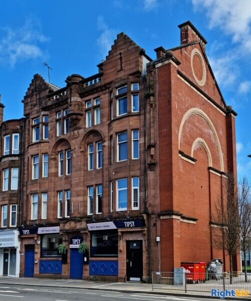 GOOD SIZE LOUNGE BAR FOR SALE PAISLEY Photo 2