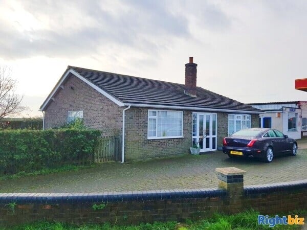 Freehold Petrol station and Car Garage with House in Woodhall Spa Lincolnshire Photo 2