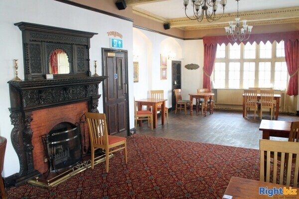 BULL HOTEL - BUSY TOWN CENTRE 22 BEDROOM HOTEL CLOSE TO A NUMBER OF BUSY TOURIST ATTRACTIONS Photo 2